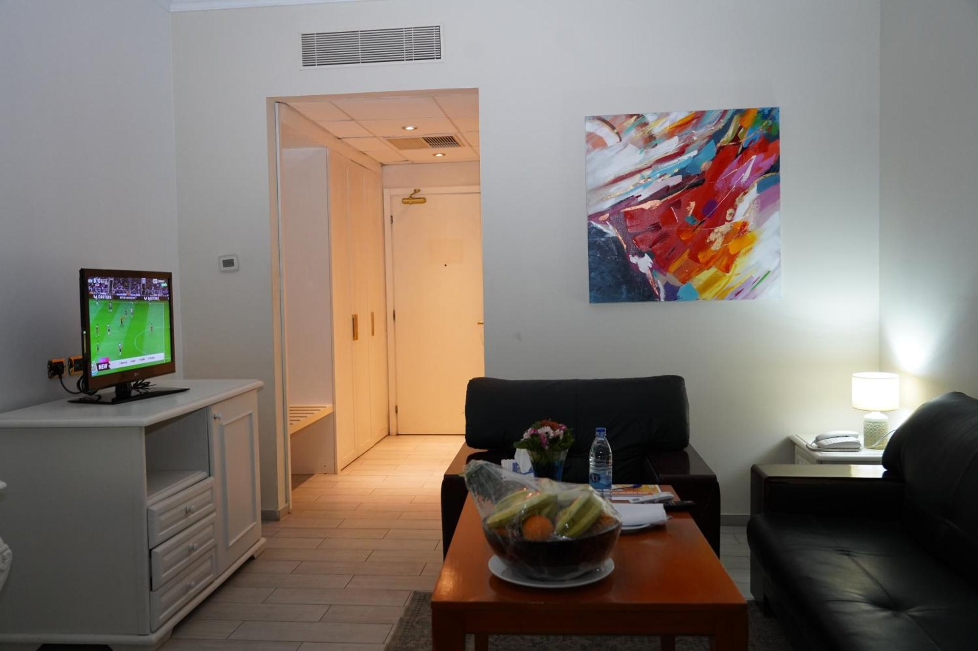 L'Amitie Hotel Нджамена Экстерьер фото