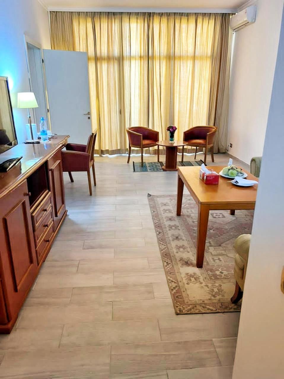 L'Amitie Hotel Нджамена Экстерьер фото